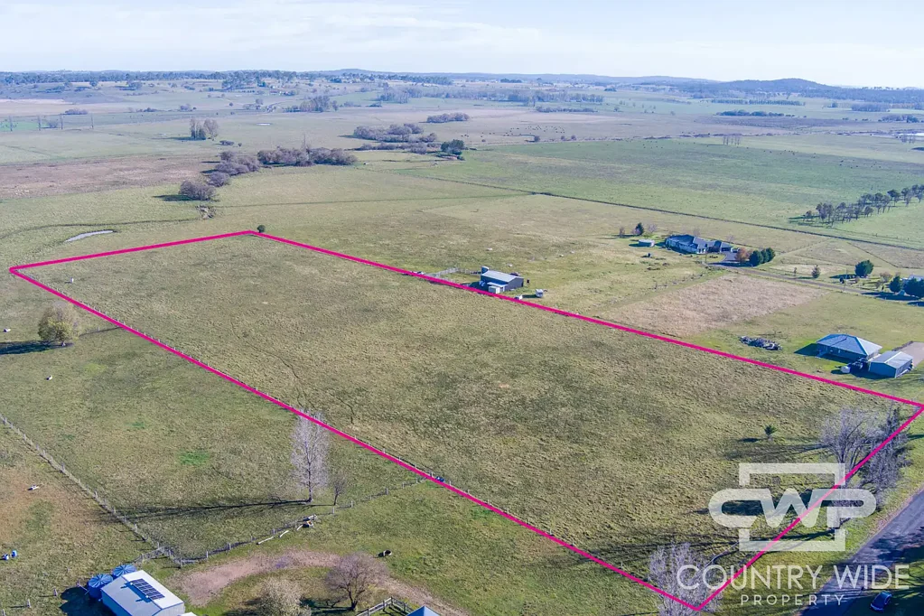 Glen Innes 9 Acres In Town