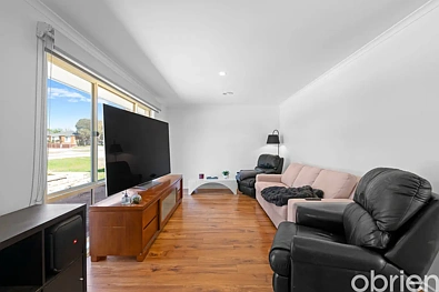 Silid Pahingahan - 111 Ormond Road, Hampton Park, VIC 3976