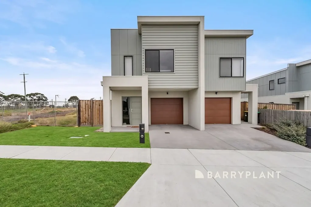 Modern Family Living in a Prime Clyde Location