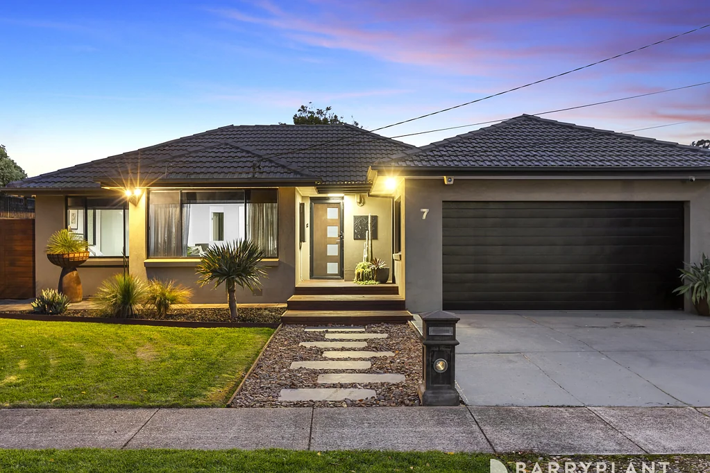7 Merricks Close, Ferntree Gully, VIC 3156