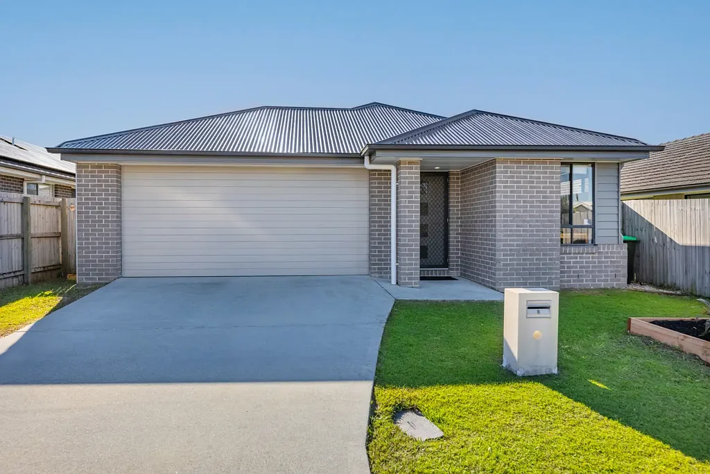 Burpengary 4कमरा Modern Family Living in the Heart of Burpengary