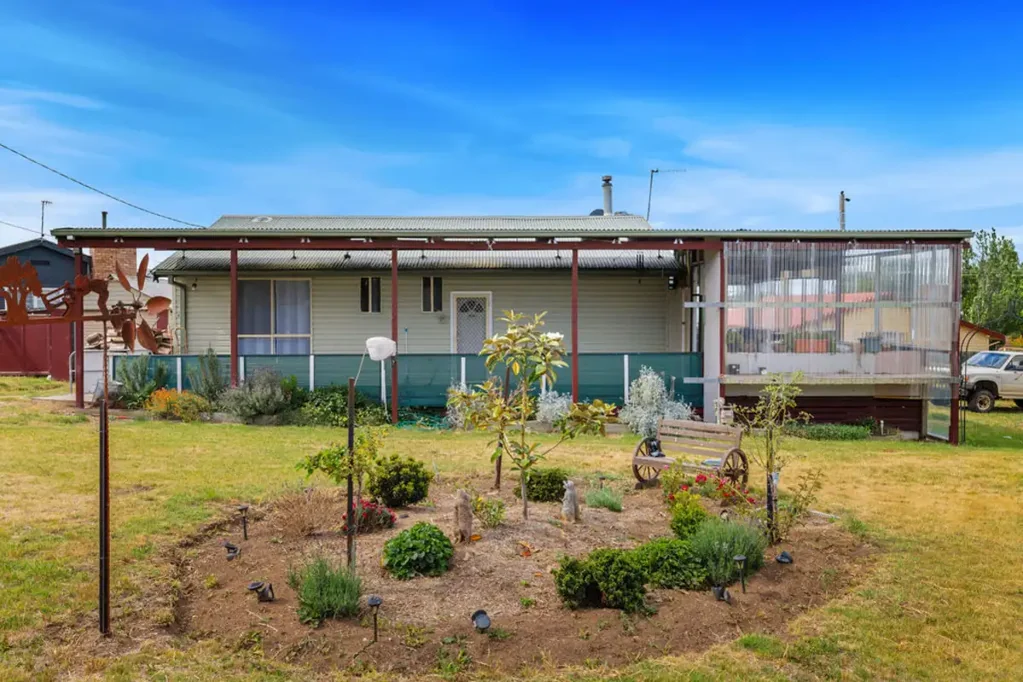 Cooma 3 Bedroom Affordable Way To Enter The Market