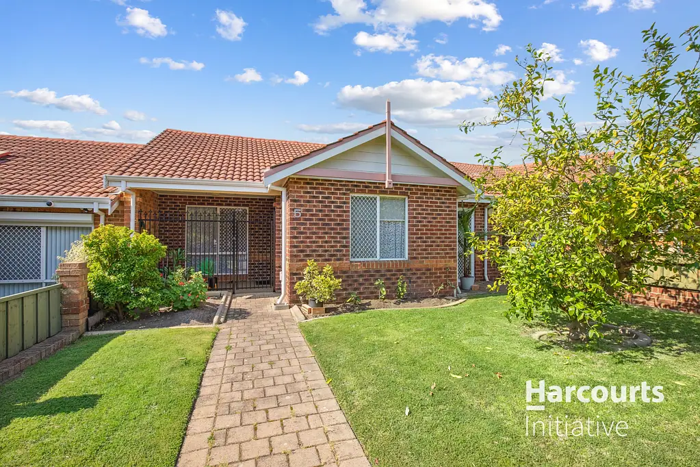 5/6 Fragrant Gardens, Mirrabooka, WA 6061