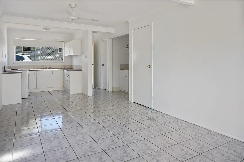 1/7 Eden Street, South Gladstone, QLD 4680