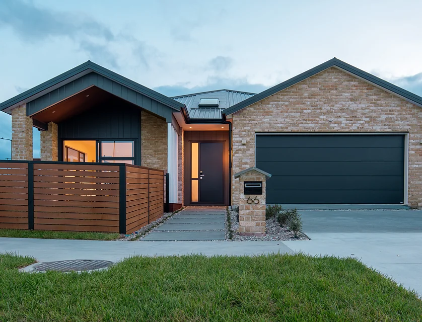66 Tipu Crescent, Milldale, Rodney, Auckland, 5房, 3浴, 独立屋