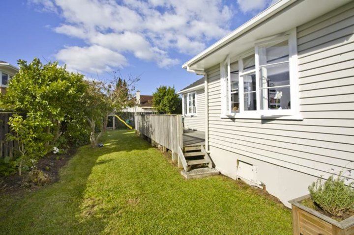 7 Wicklow Road, Narrow Neck, Auckland - North Shore, 2部屋, 1バスルーム