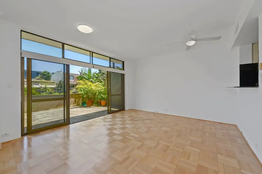 Wimbledon  Spacious sundrenched townhouse over two levels.