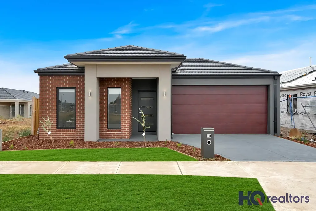 Brand new  Family Home with Solar panels close to Manor Lake Shopping
