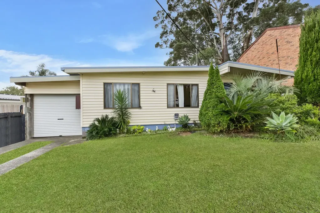 Berkeley Vale 3部屋 Attention First Home Buyers/ Investors