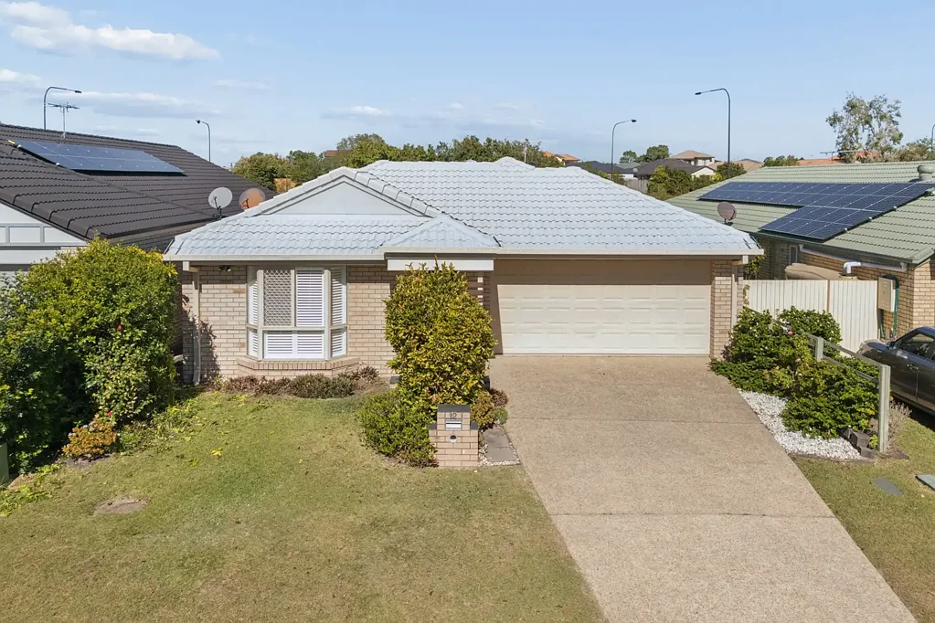 North Lakes 4Kwarto Vacant & Ready Now! Contemporary Comfort Meets Practical Family Living!