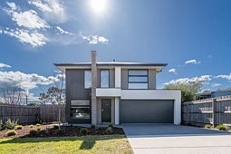 34 Golf Street, Inverloch