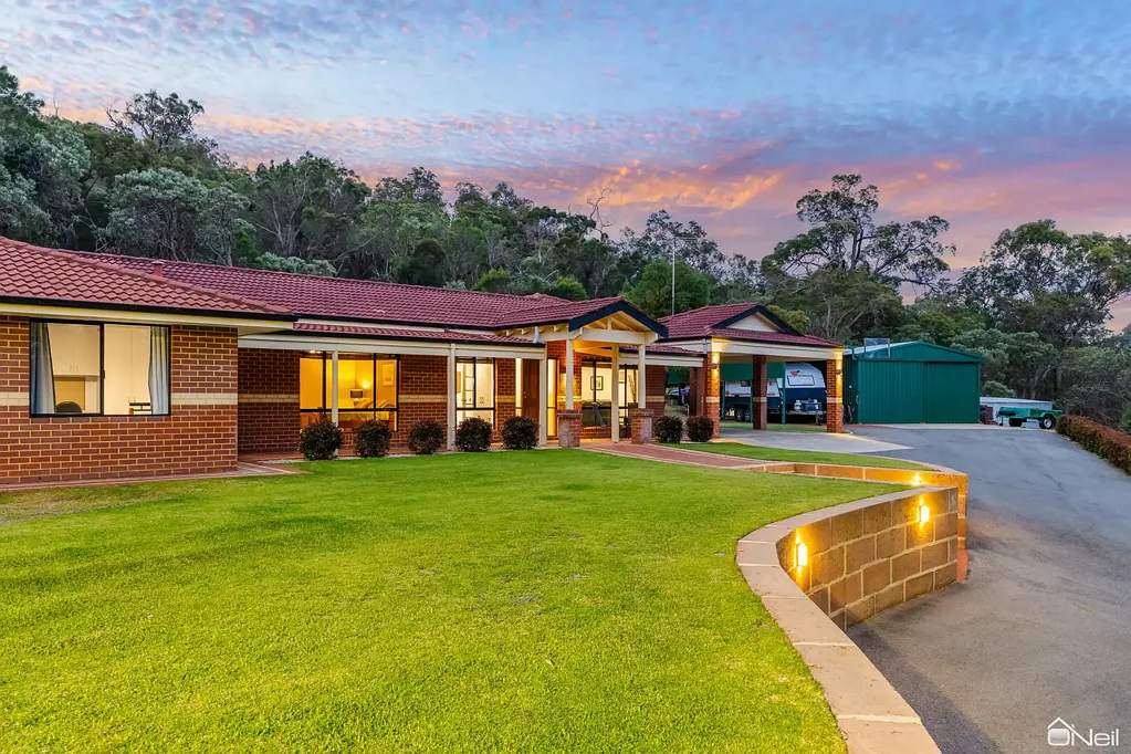 Baldivis 5房  FAMILY LIVING HIDDEN IN THE TREES