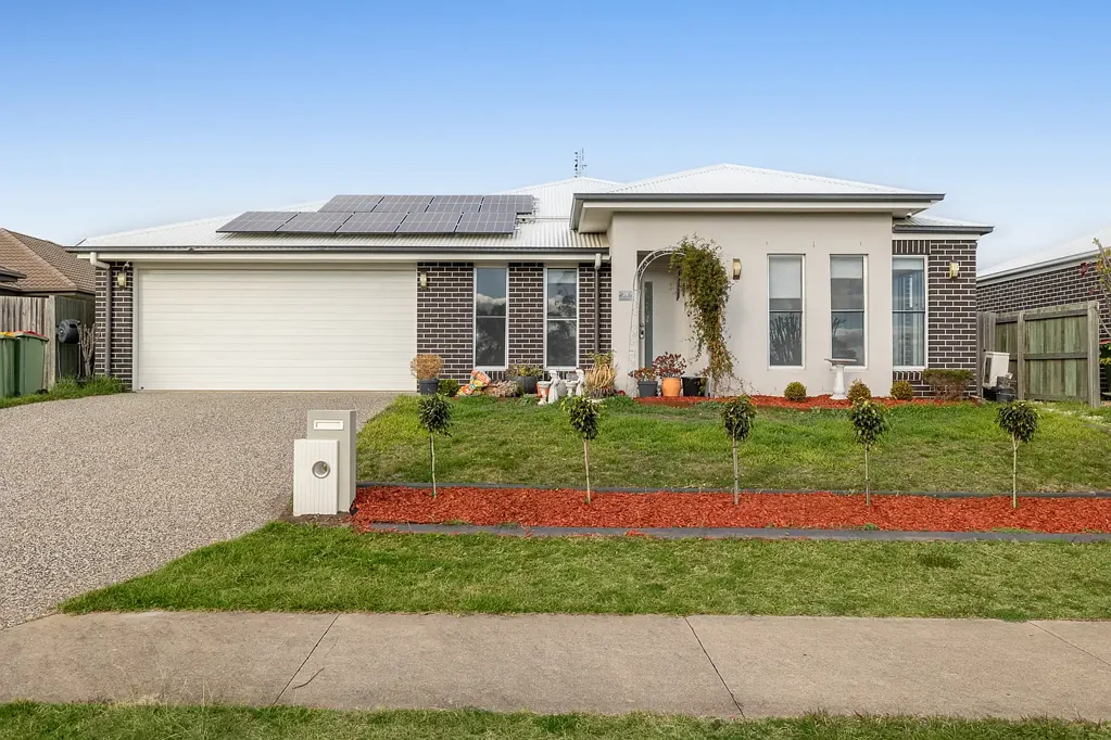 25 Whitefield Street, Glenvale, QLD 4350