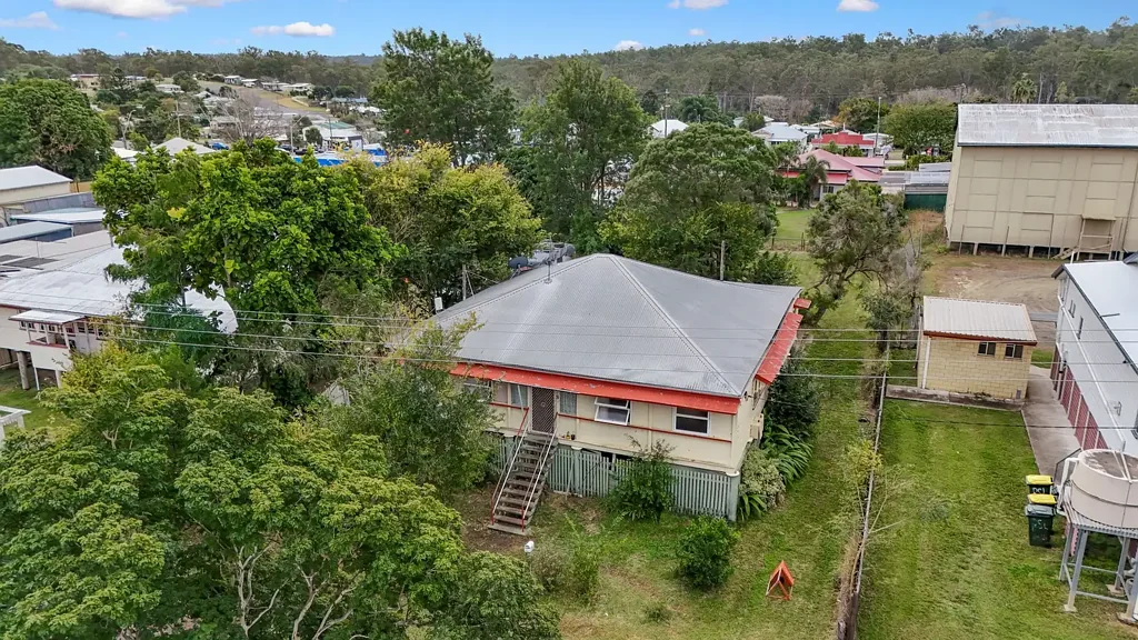 18 May Street, Gin Gin, QLD 4671