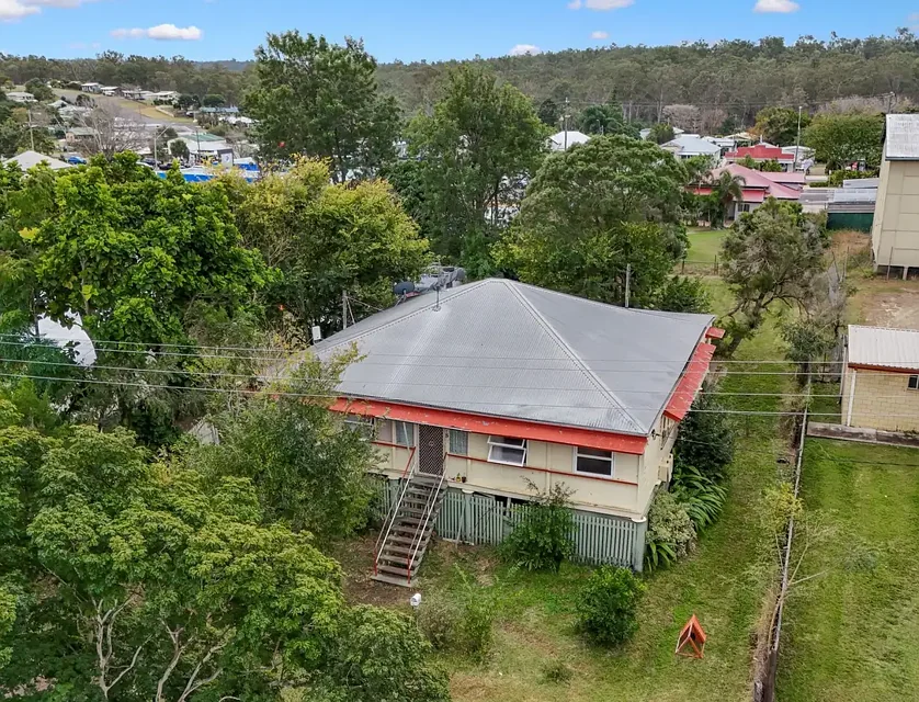 18 May Street, Gin Gin, QLD 4671, 5 ਕਮਰੇ, 1 ਬਾਥਰੂਮ, House