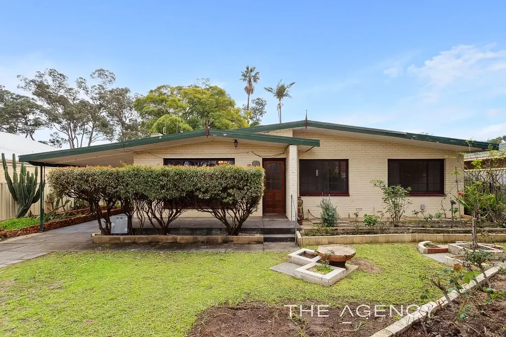 8 Priory Road, Maida Vale, WA 6057