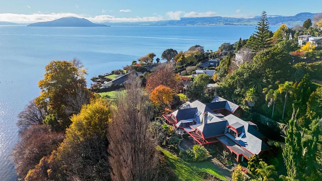 Kawaha Point 6部屋 Private Lakefront Estate of Scale and Beauty