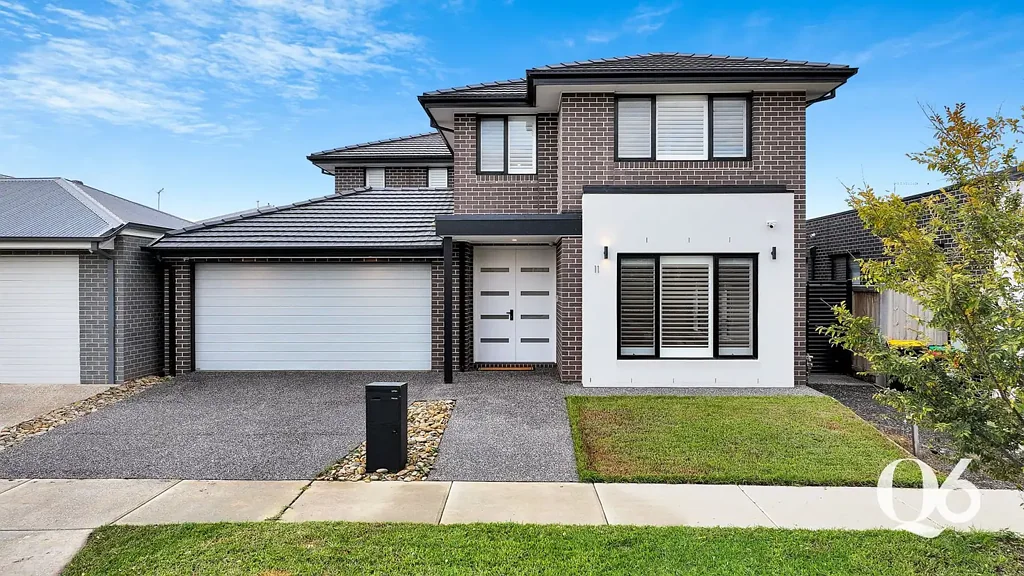 11 Warangal Way, Deanside, VIC 3336