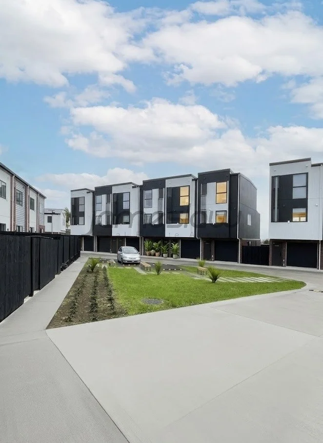 Modern 3-Bed Townhouse in Northpark