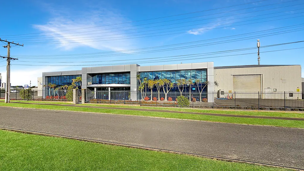 Castlecliff  Modern industrial hub