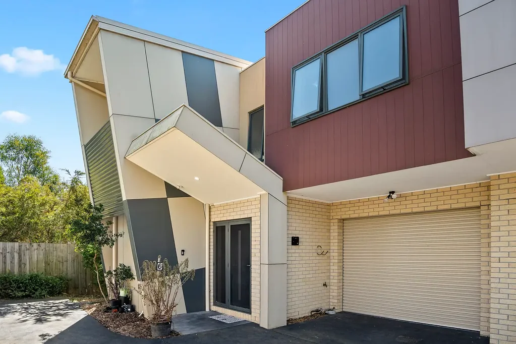 A contemporary prize, walking distance to everything