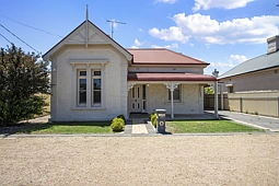 22 Charles Street, Balaklava