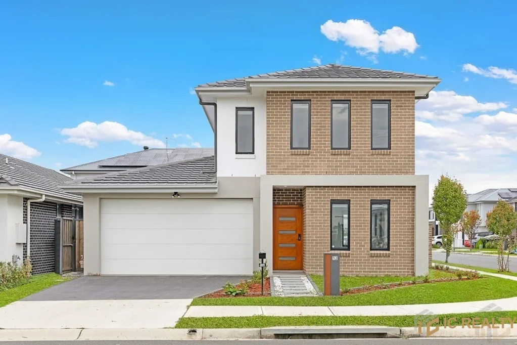 Brand New 5-Bedroom Family Home for Long-Term Lease in Melonba
