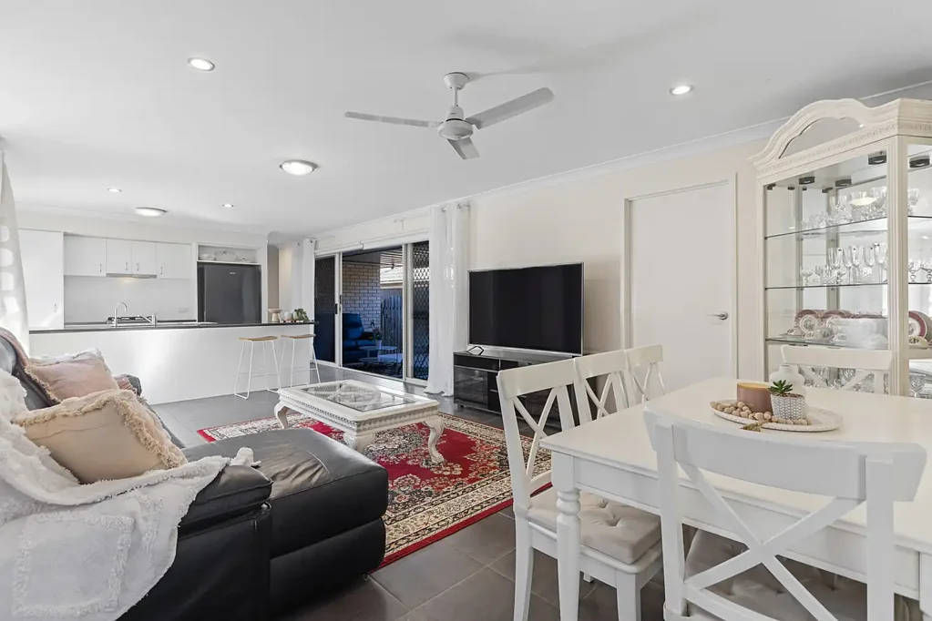 11 Balstrup Road North, Kallangur, QLD 4503