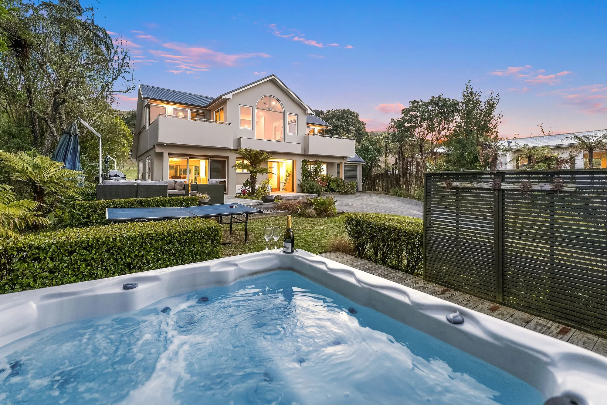 Lake Tarawera 4房  The Lake Life You've Been Dreaming Of...