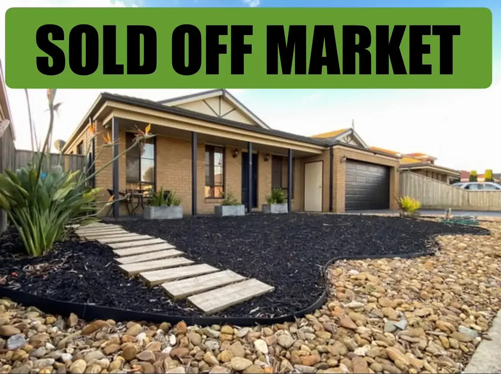 49 Pepperbush Cct, Cranbourne, VIC 3977