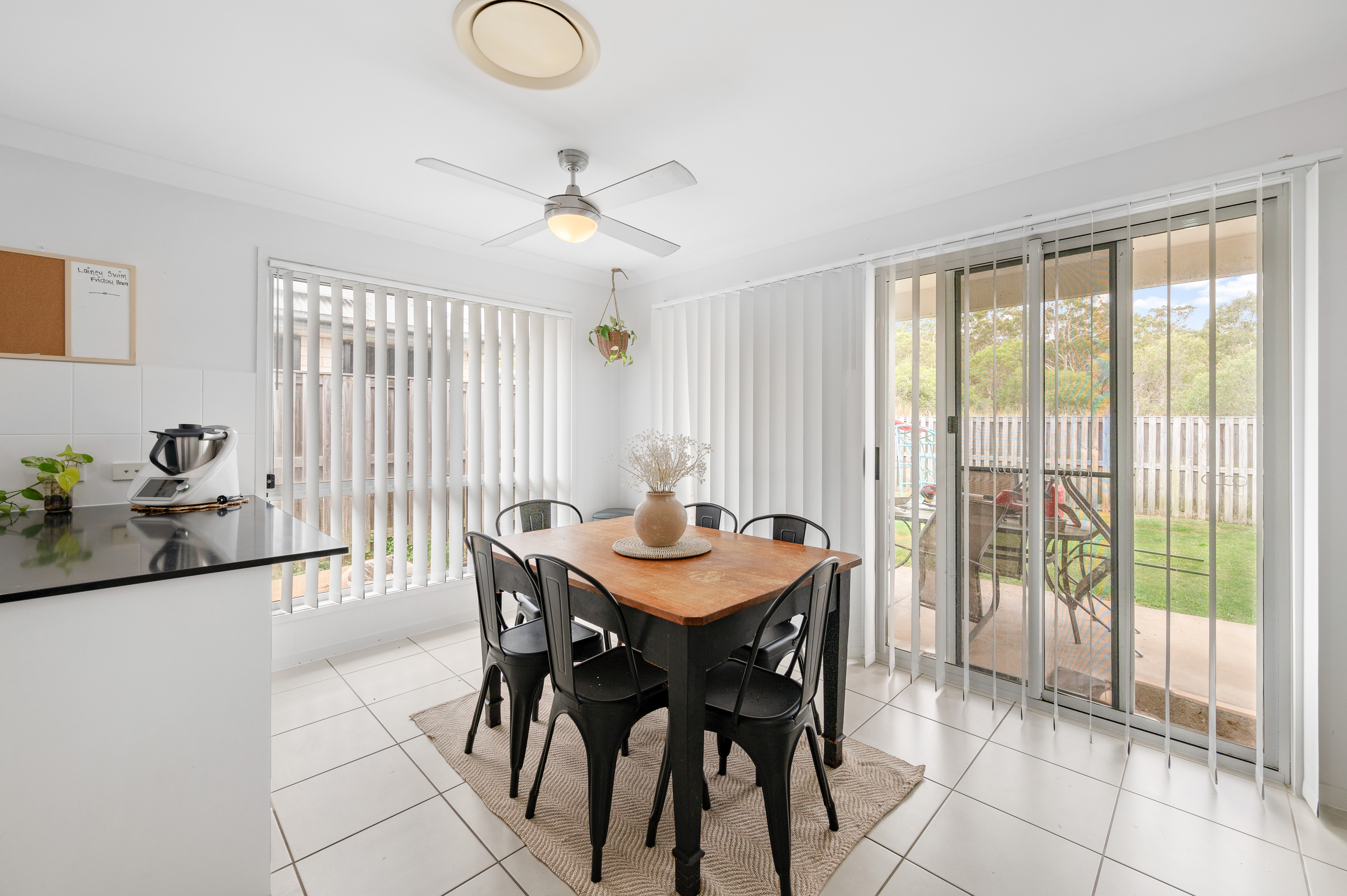 7 LENTHALL ST, BOYNE ISLAND QLD 4680, 0 침실, 0 욕실, House