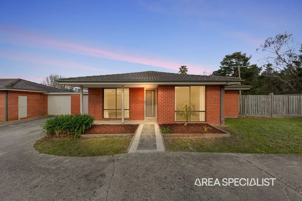Lang Lang 2房  The Brief: Low Maintenance Living with No Body Corporate – Opposite Parkland