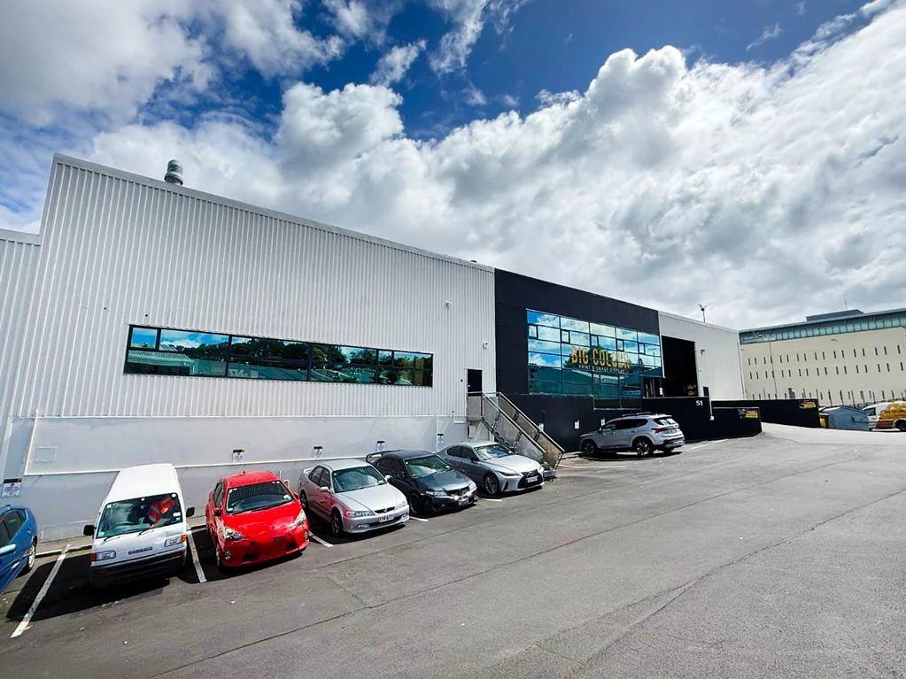 Mount Eden OFFICE/SHOWROOM AND WAREHOUSE