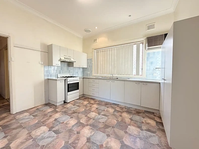 84 High Street, Parkes, NSW 2870, 4 Kuwarto, 3 Banyo, House