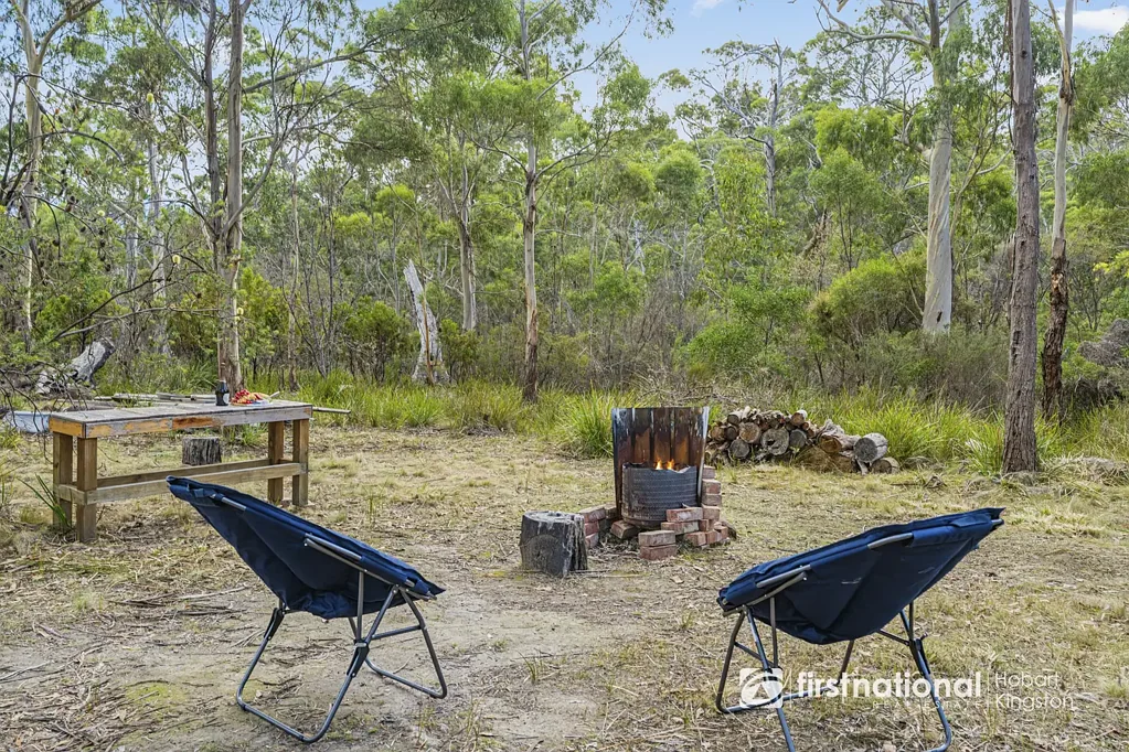 Alonnah Create Your Own Lifestyle on a Serene 1.37ha-Approx 400m Walk from the Water's Edge