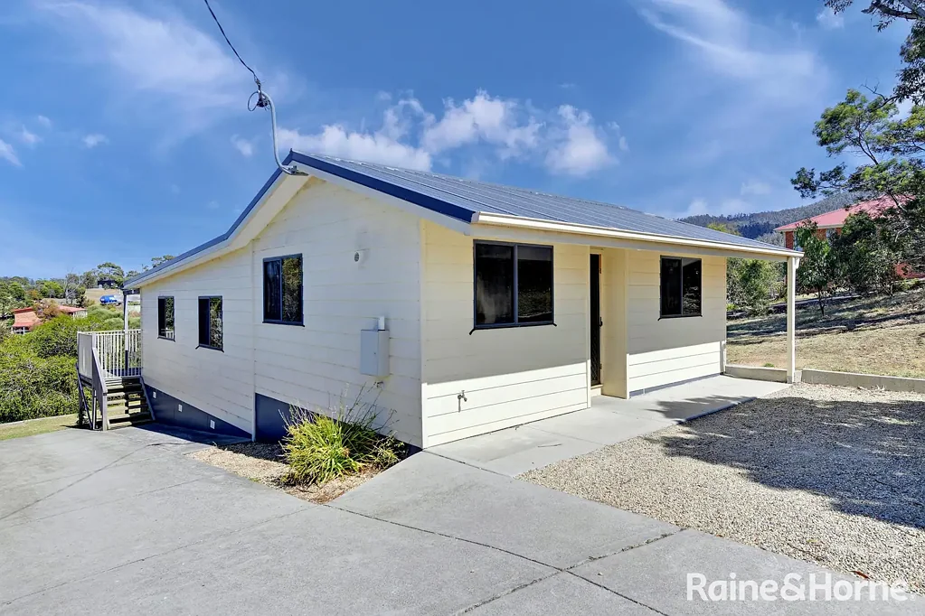 17 Bay Street, Dunalley, TAS 7177