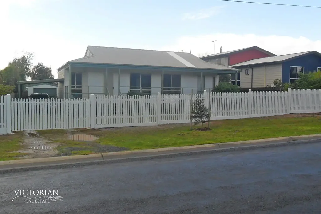 272 Settlement  Road, Cowes, VIC 3922
