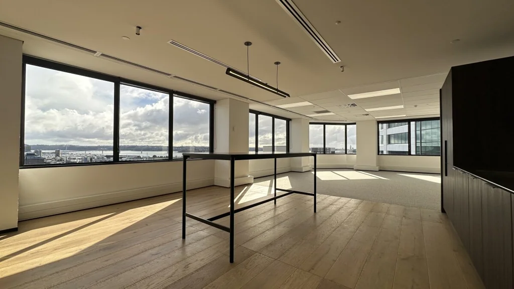 Auckland Central Luxury Office in Downtown Auckland