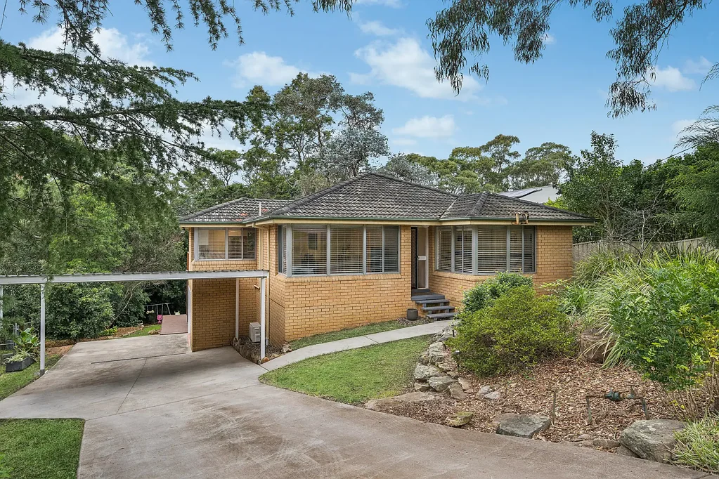 Springwood 3Habitaciones Modern three bedroom brick home in quiet, yet convenient location