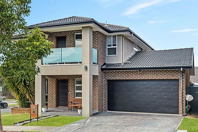 Gregory Hills 4房 宽敞家庭住宅，居住空间灵活 Great Family Home with Flexible Living