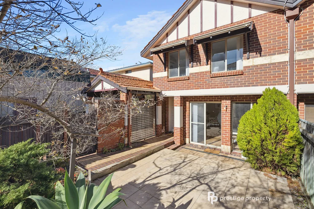 7/5 Conroy Street, Maylands, WA 6051