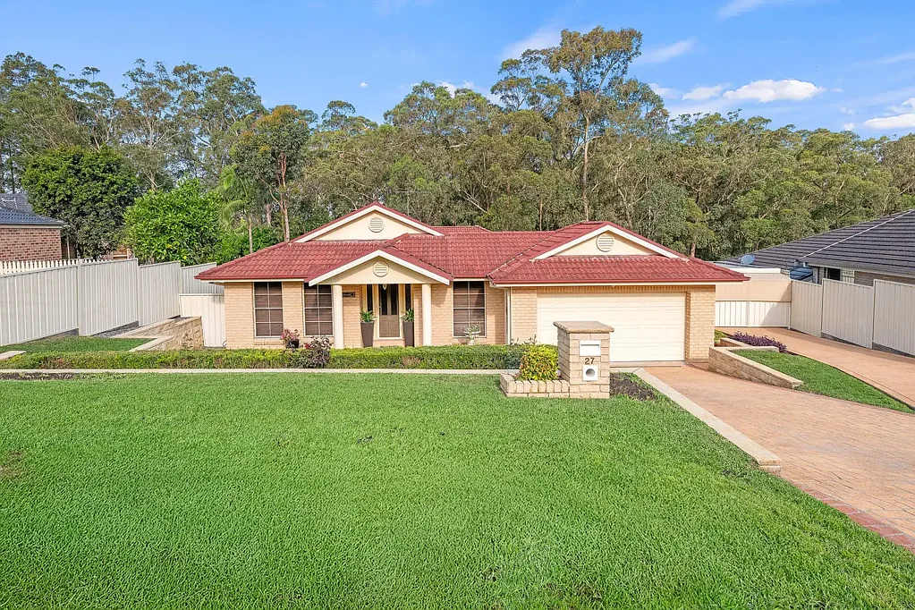 27 Ballydoyle Drive, Ashtonfield, NSW 2323