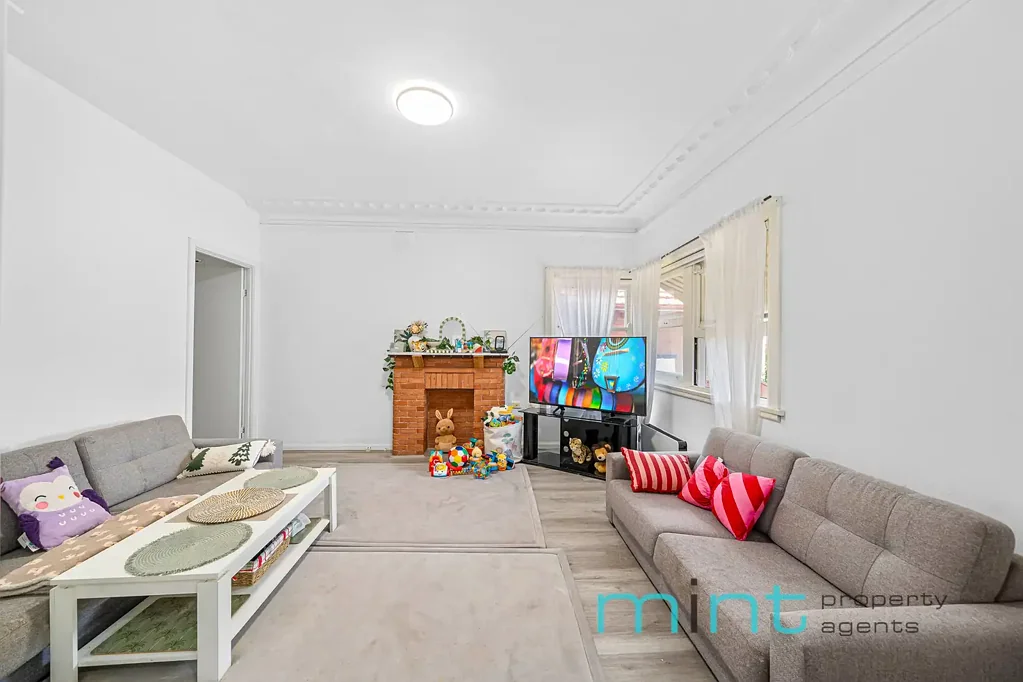 10 Paxton Avenue, Belmore, NSW 2192