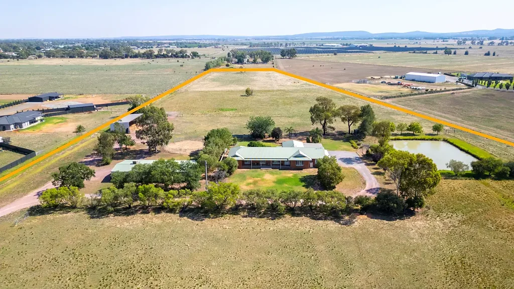 Leeton  COUNTRY LIFESTYLE WITH CONVENIENCE