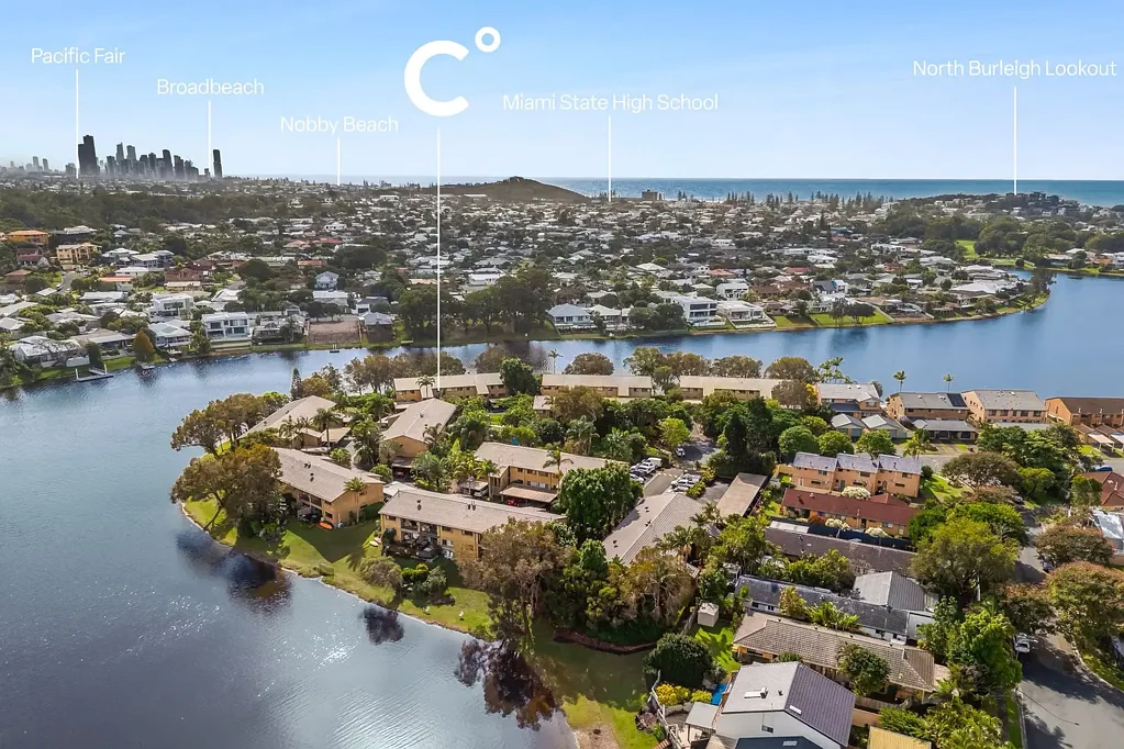 Burleigh Waters 2Kwarto East to wide water! Ground floor a.. No steps !! Perfect location!!!