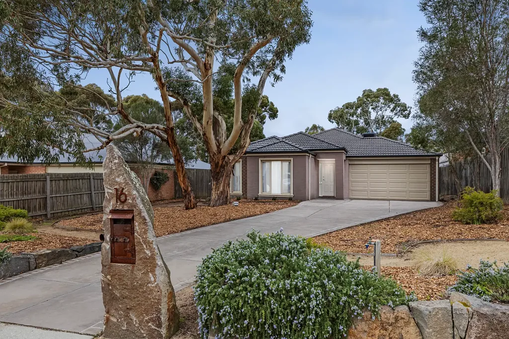 Sunbury 4 Bedroom Comfort, Space & Lifestyle in a Sought-After Location