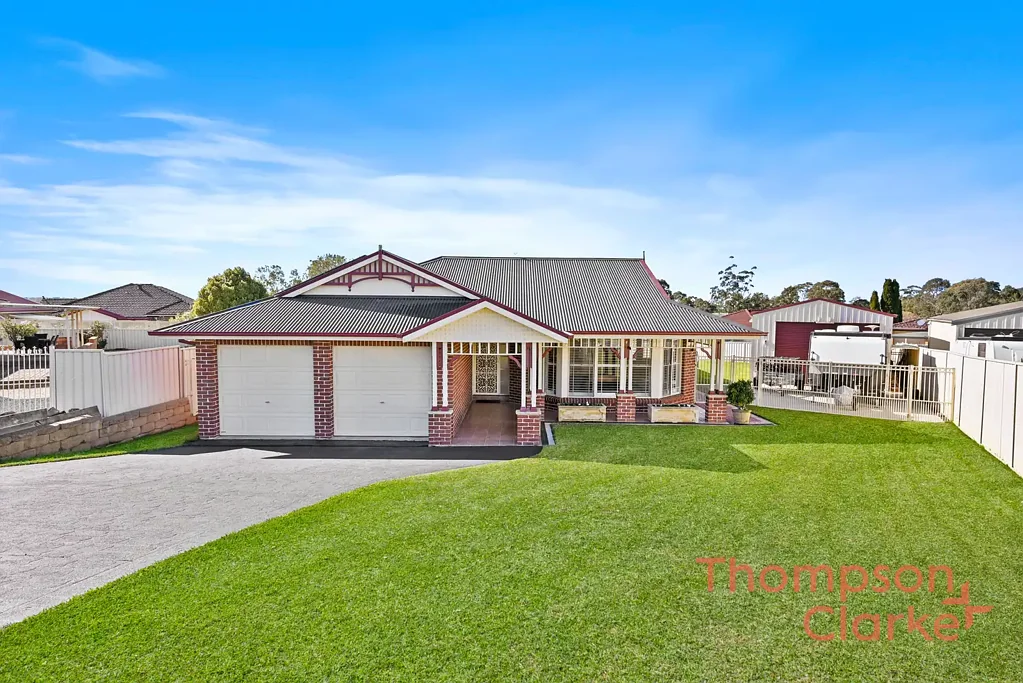 Largs 4房  Spacious Largs Living with Pool, Shed & Family Comfort