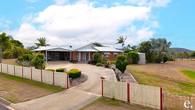 Rockyview 4房  Space, Style & Shed Living on 1 Acre