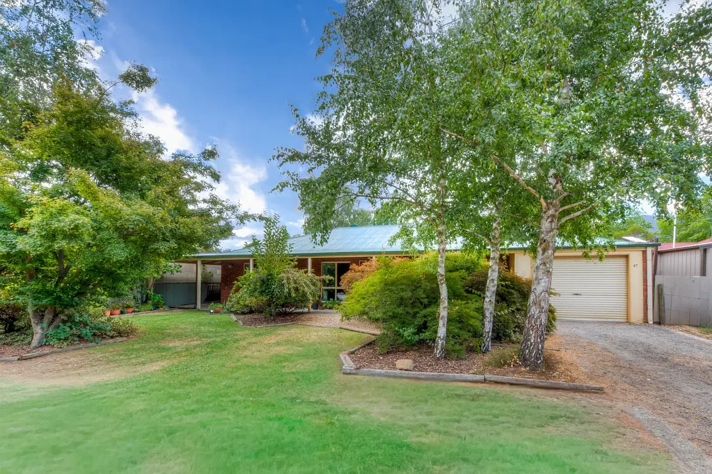 Porepunkah 4બેડરૂમ Well Maintained Family Home