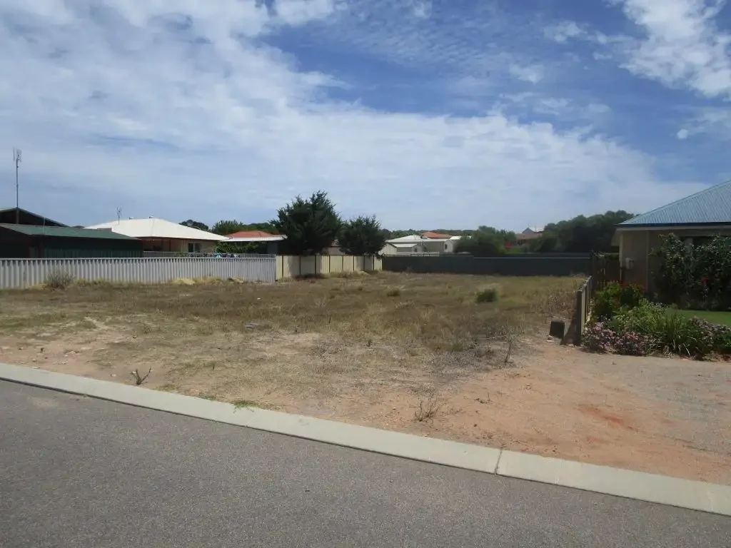 2 Gillam Drive, Dongara, WA 6525